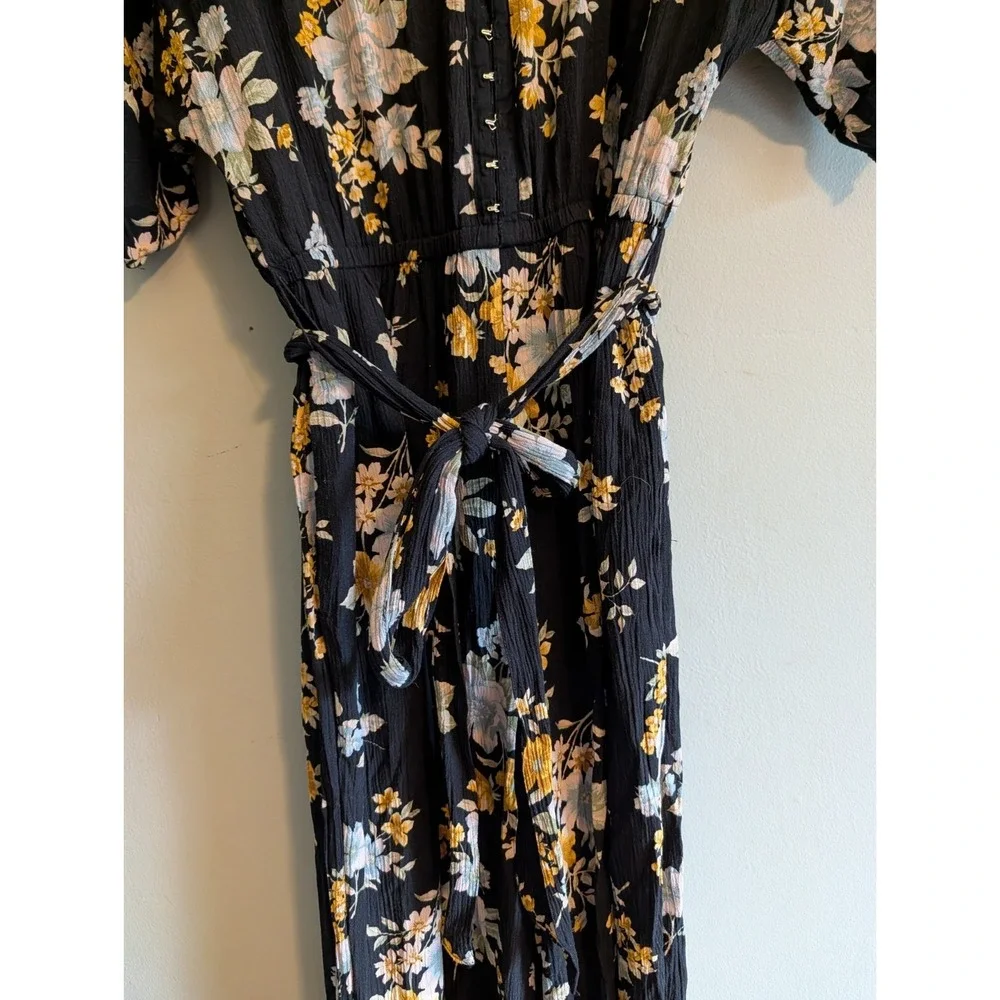 American Eagle Kimono Jumper Black Floral Viscose Sz Med Hook-Eye Front Wide Leg